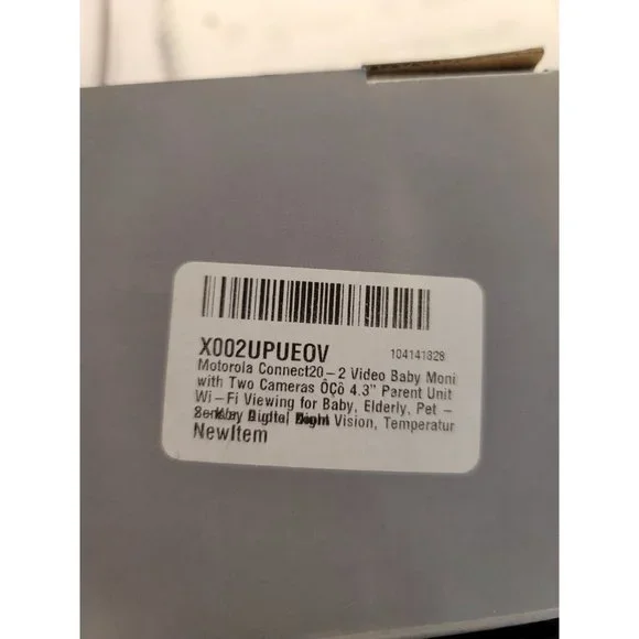 Motorola 4.3 WiFi Video Home Monitor‎ Two Camera Set